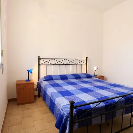 Lucilla Punta Secca