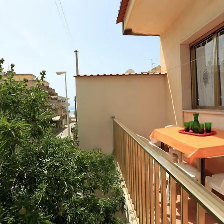 Appartement Lucilla *